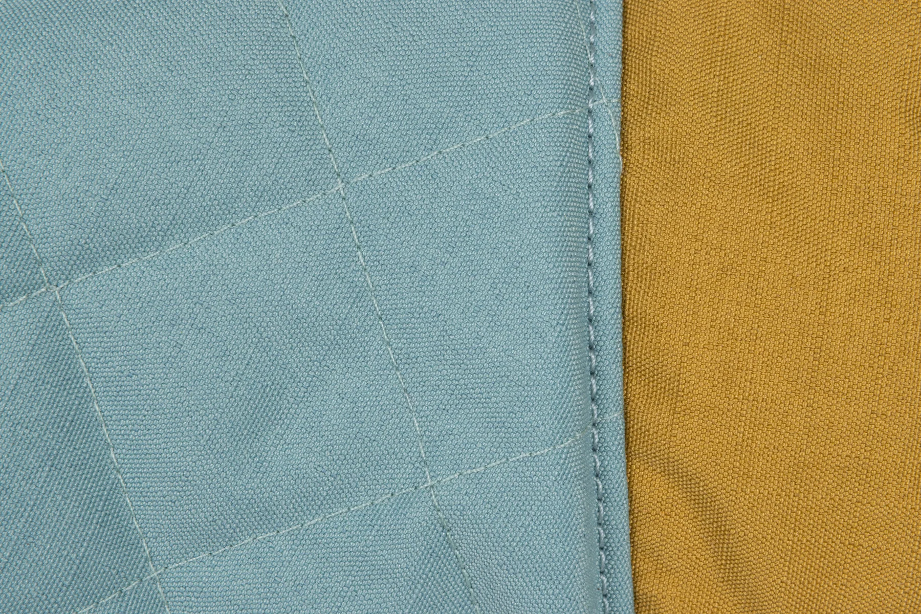 Stumptown™ Gesteppter Hundemantel - Image 27